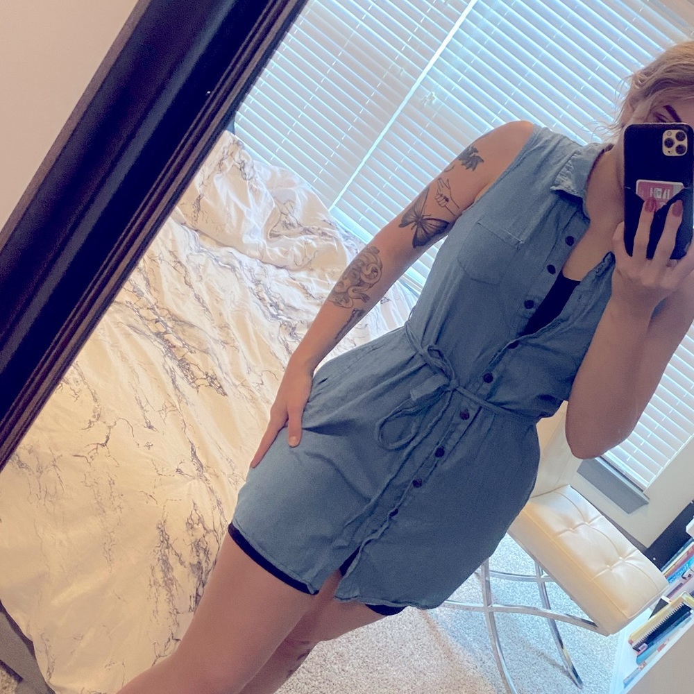 Jean dress size small